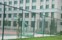 供应公园护栏网，体育场防护网，小区隔离栅